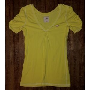 HOLLISTER vneck yellow fitted shirt rouched sleeve